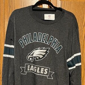Philadelphia Eagles Long Sleeve Tee. Men’s XL